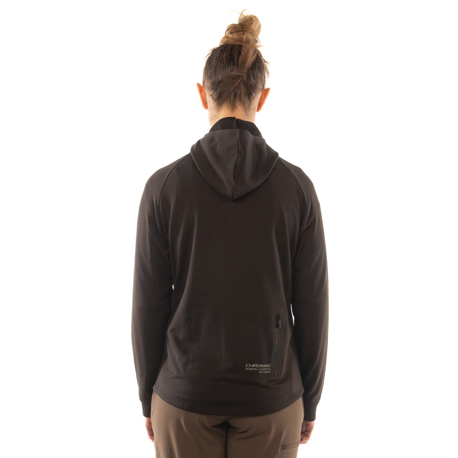 The model is 5' 8" wearing size Medium.